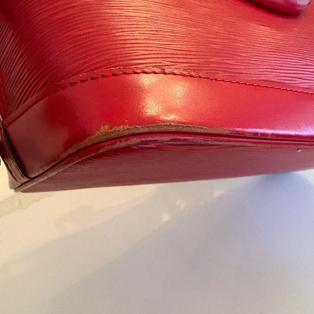 Louis Vuitton Red Epi Alma - INCLUDES COA AND LOCK & KEY - Picture 7 of 9